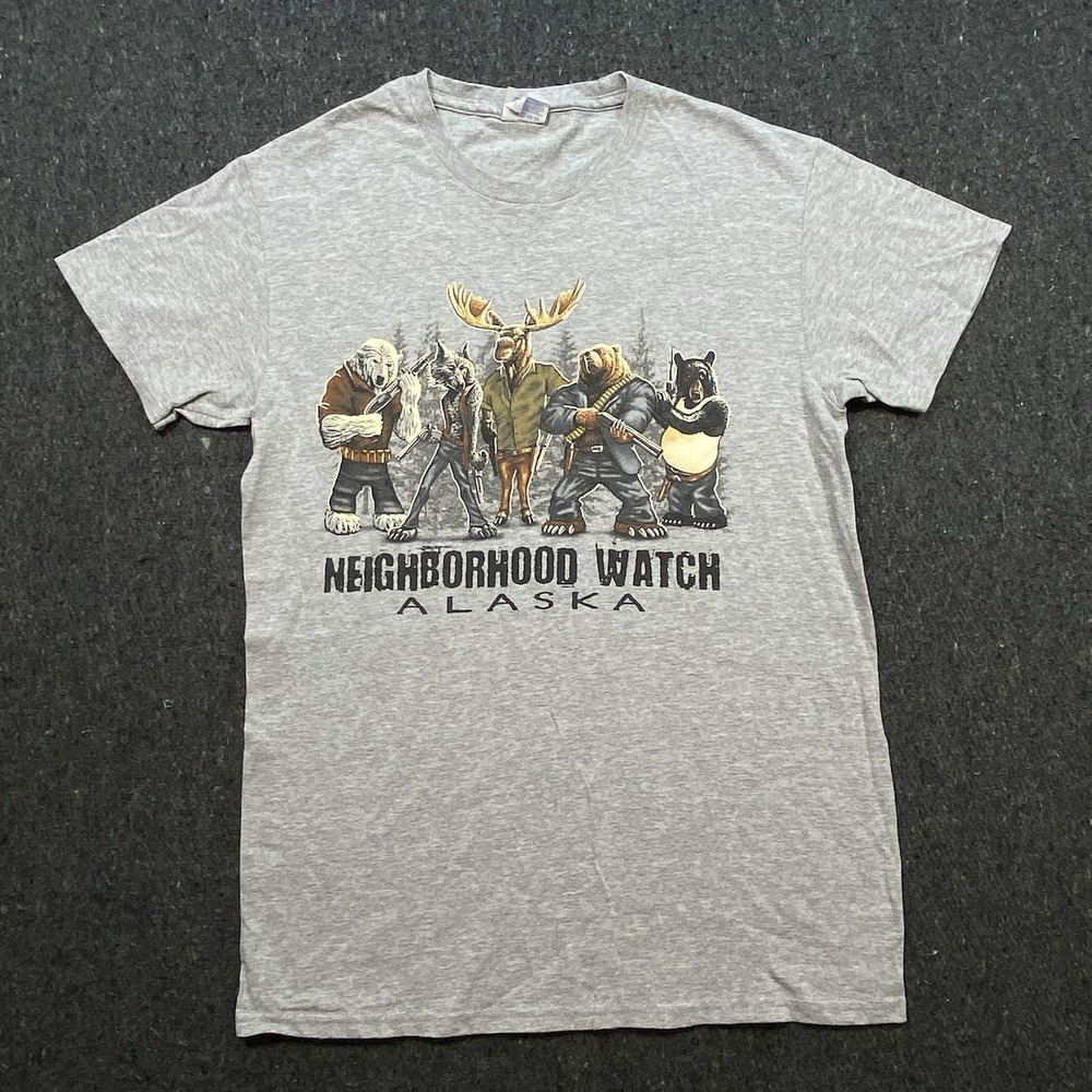 Neighborhood Watch Alaska Bear Wolf Shotgun Wilderness Gray T-Shirt‎ Sz Small